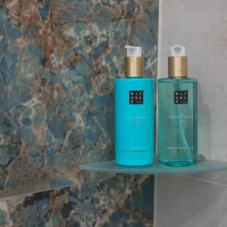 Park Luxury بيت ضيافة 4*