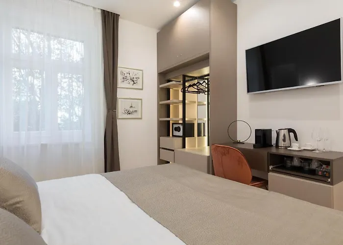 게스트하우스 Park Luxury 4*